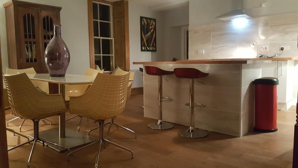Grigshot Apartment Страуд Экстерьер фото