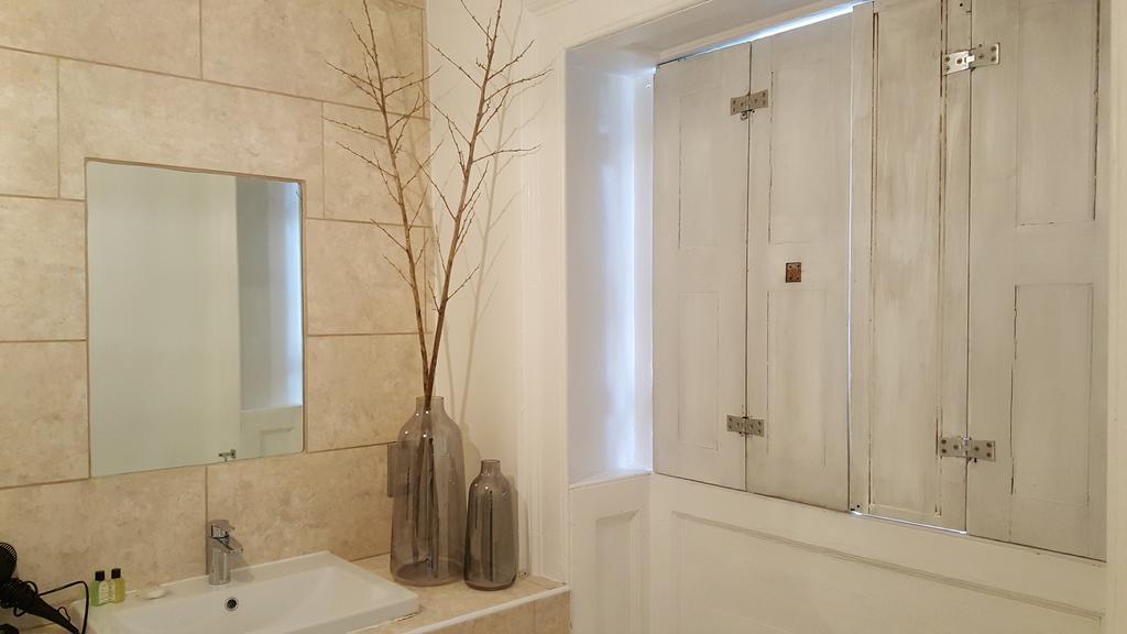 Grigshot Apartment Страуд Экстерьер фото
